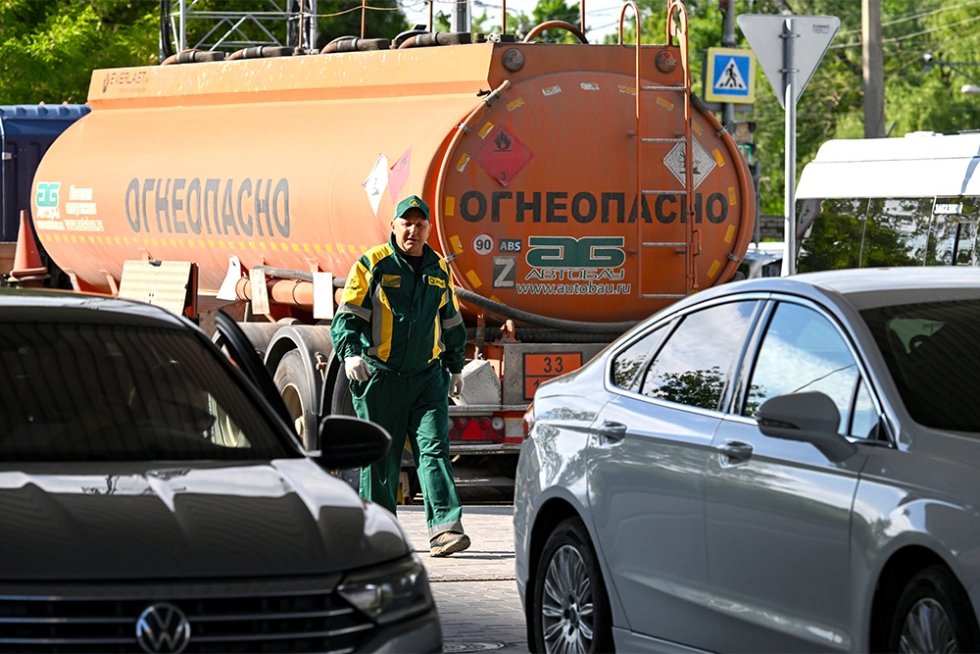 ¿Por qué la gasolina importada aún no encuentra compradores? Opinión de los expertos de "RG"