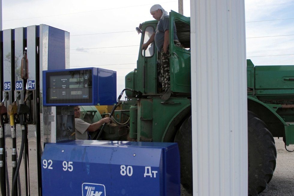 Aumento de precios y escasez local: Agricultores reportan problemas con el combustible en plena temporada de siembra