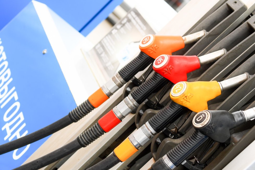 El problema no es el precio: la gasolina en Rusia ha superado temporalmente la de EE. UU.