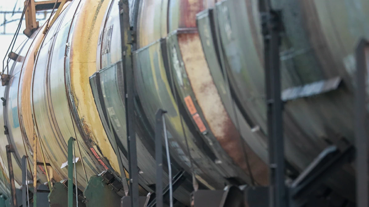 Restricciones a la exportación de gasolina se mantendrán hasta agosto