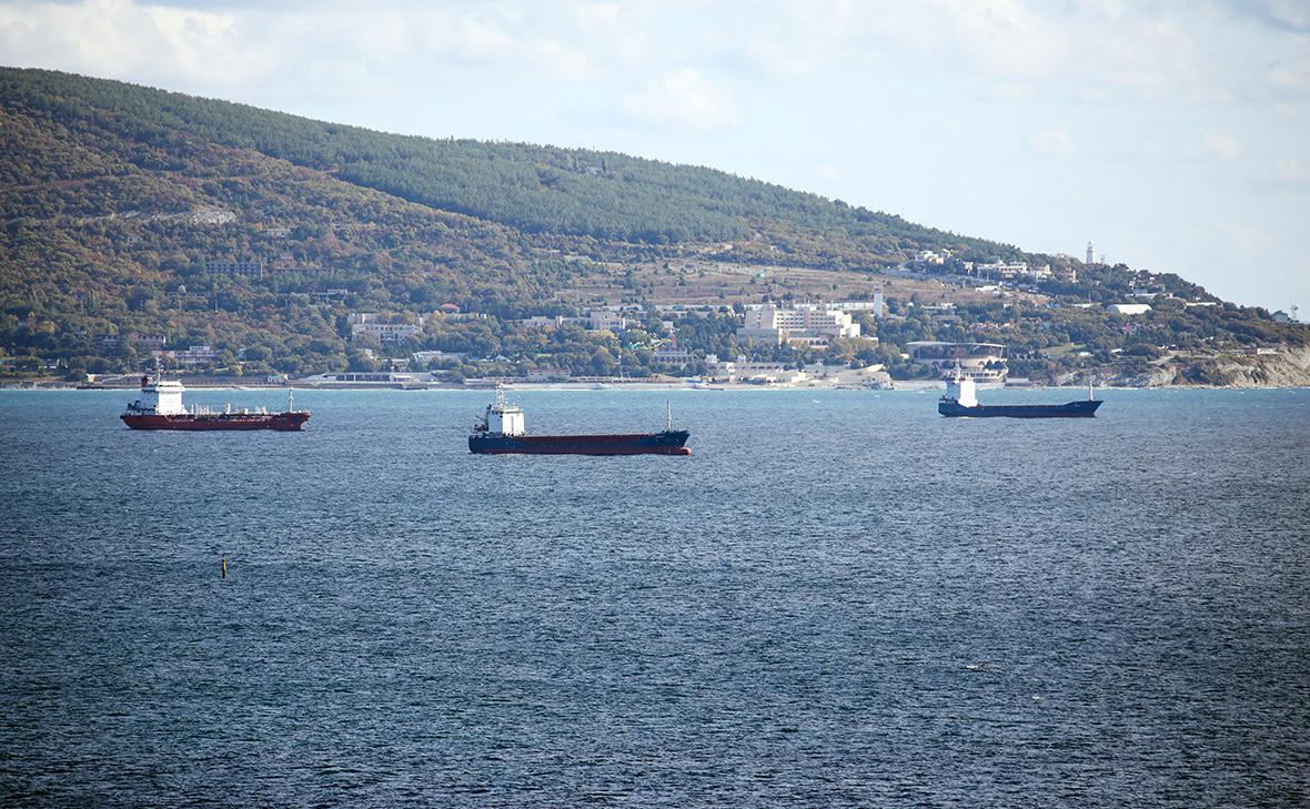 La exportación de petróleo ruso por mar se redujo en un 2,5% debido a ataques a puertos