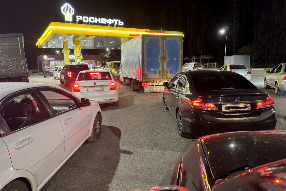 ¿Qué sucederá con los precios de gasolina y diésel en las estaciones de servicio? Opinión de los expertos de "RG".